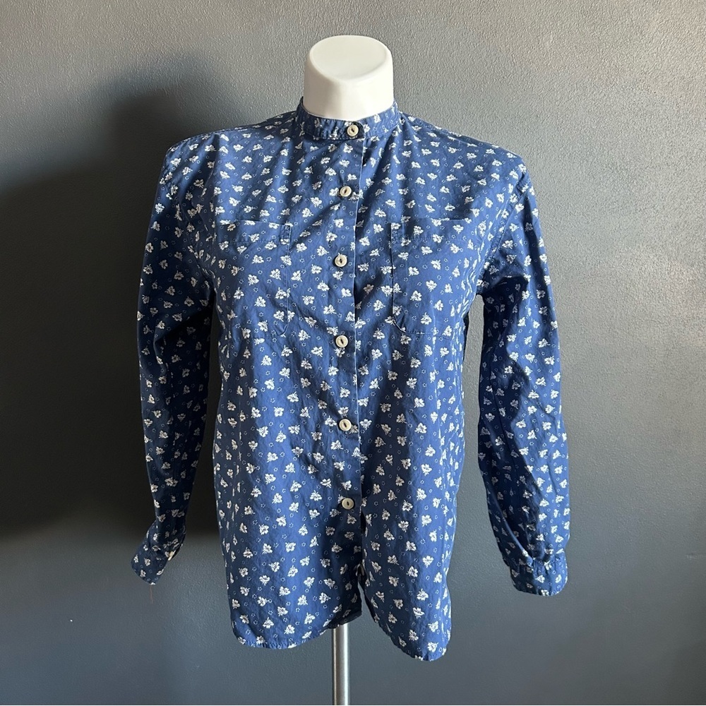 Eddie Bauer Blue Floral Long Sleeve Button Down Shirt